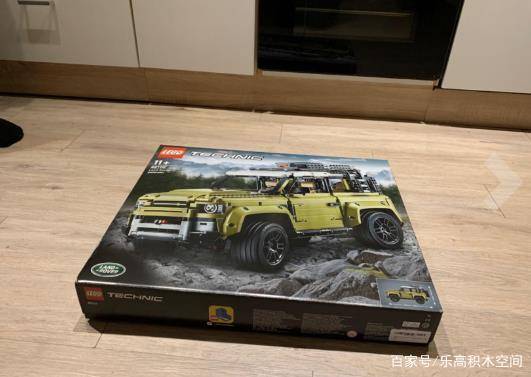FB体育 FB体育平台乐高LEGO 科技机械系列42110-路虎卫士2500多片乐高积木真香(图1)