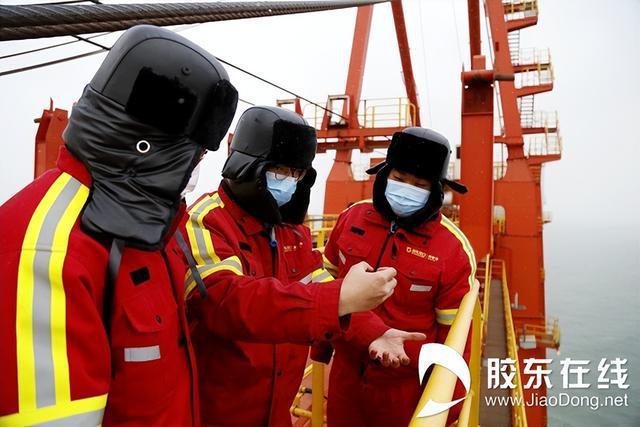 FB体育 FB体育平台了不起！全球首个专业化干散货全自动化码头从烟台开先河(图2)