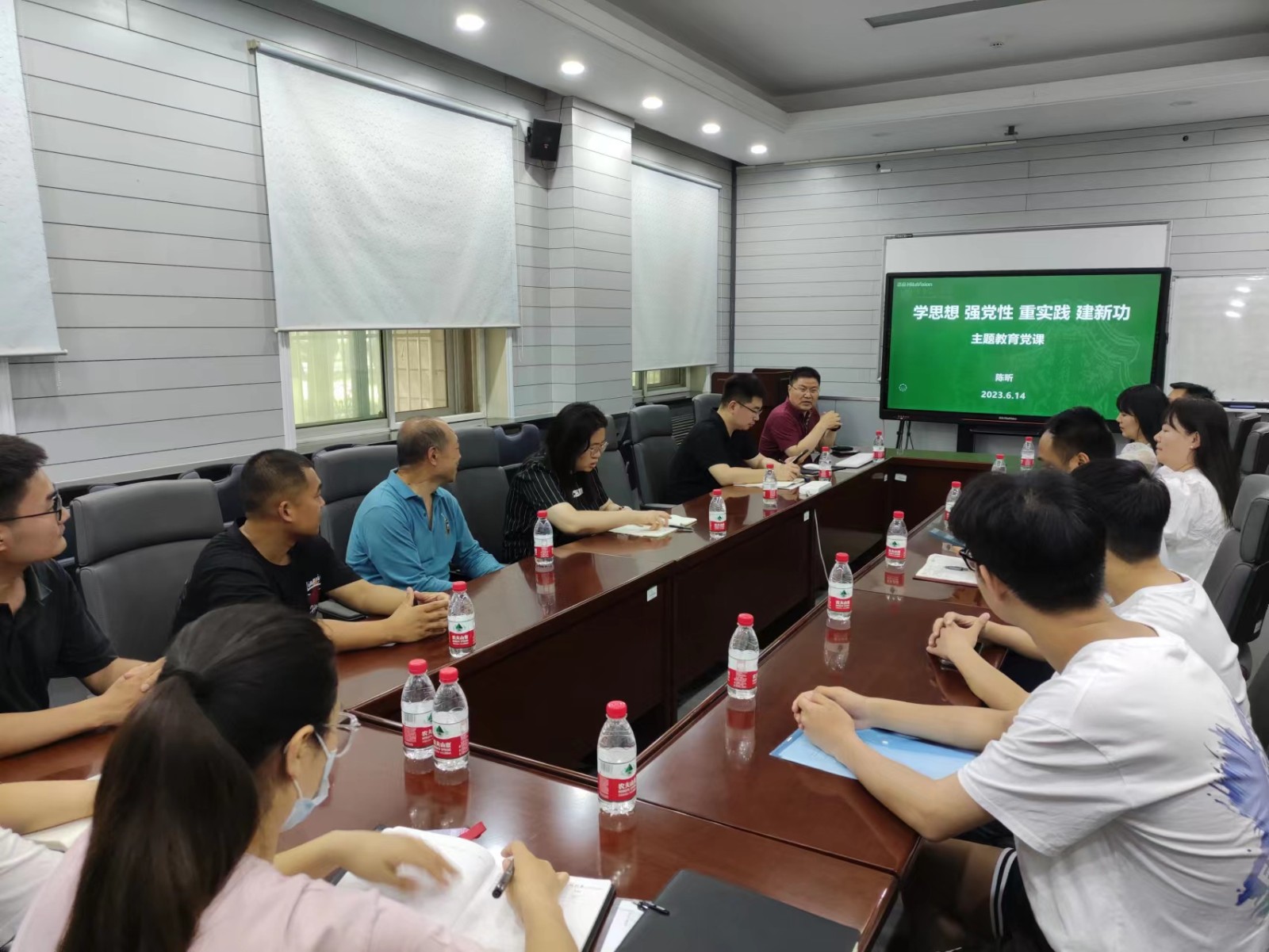 FB体育 FB体育平台信息化办公室支部与信电学院自动化支部开展联学共建活动(图3)