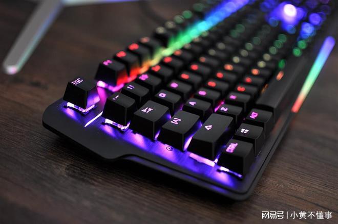 想给男朋友买机械键盘分不清FB体育 FB体育平台轴体？来学习四种轴体的区别(图3)