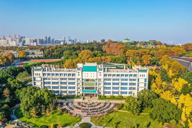 FB体育 FB体育平台华中科技大学2024复试线分(图3)