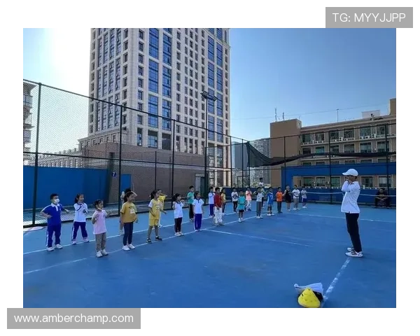 上海网球队的节奏与风采探秘：聚焦网球运动的魅力与发展