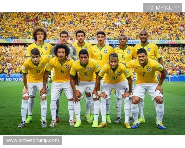 全球足球明星阵容名单揭晓各国顶尖球员齐聚一堂展现足球魅力与激情