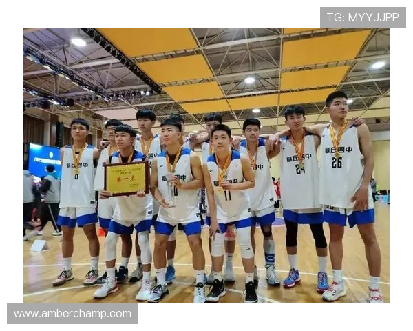 重庆篮球队在全国篮球比赛经验排行榜中荣获第四名的辉煌成就分析